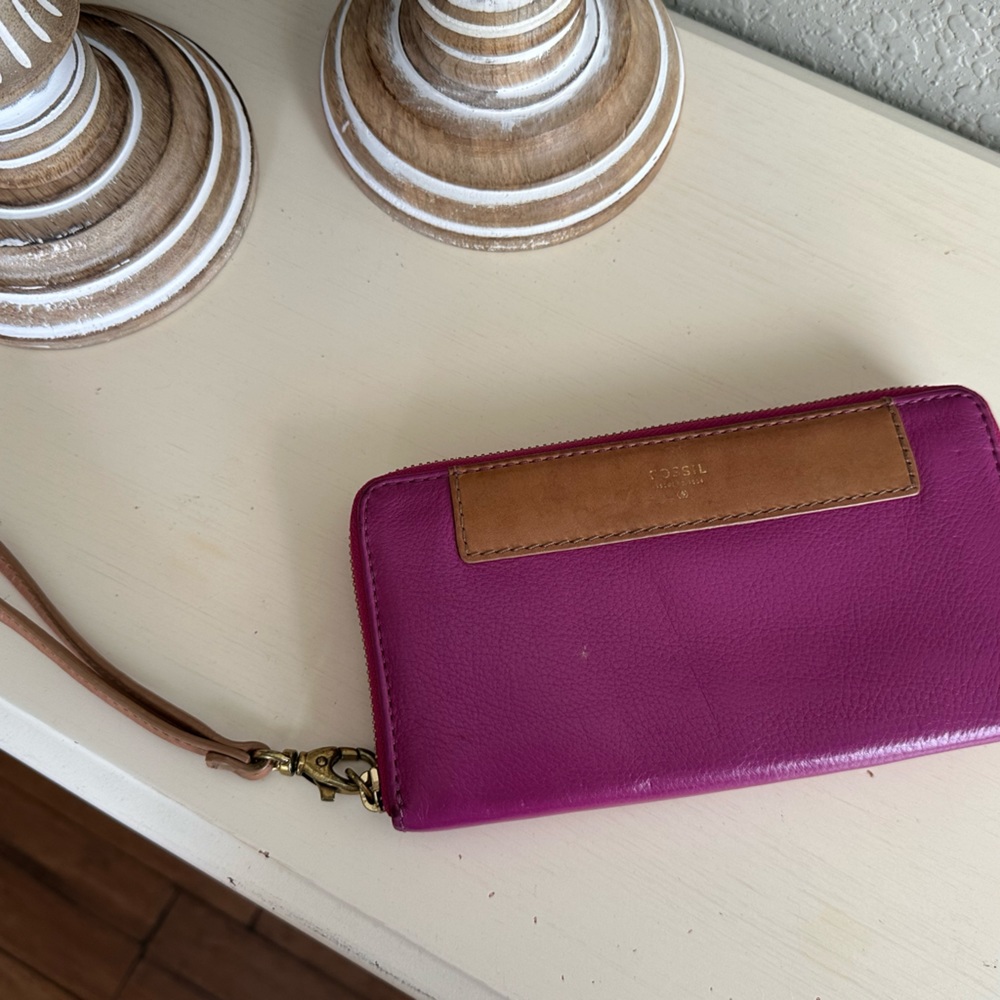 Fossil wallet